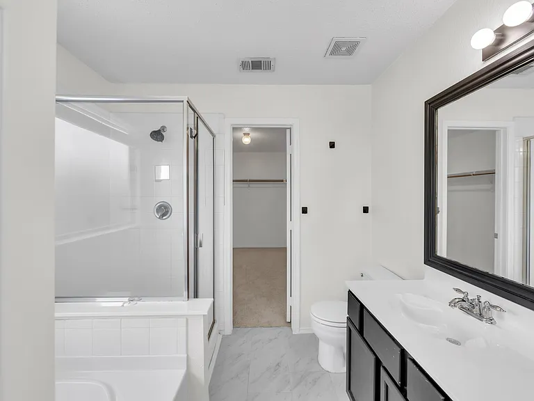 13221 Elmhurst Dr — Photo 31