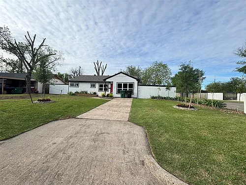 6645 Lodge St Photo 1