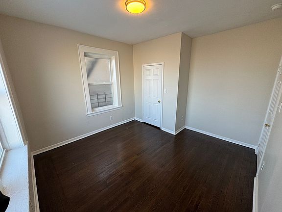 2nd image of 220 Roseville Ave #203BB