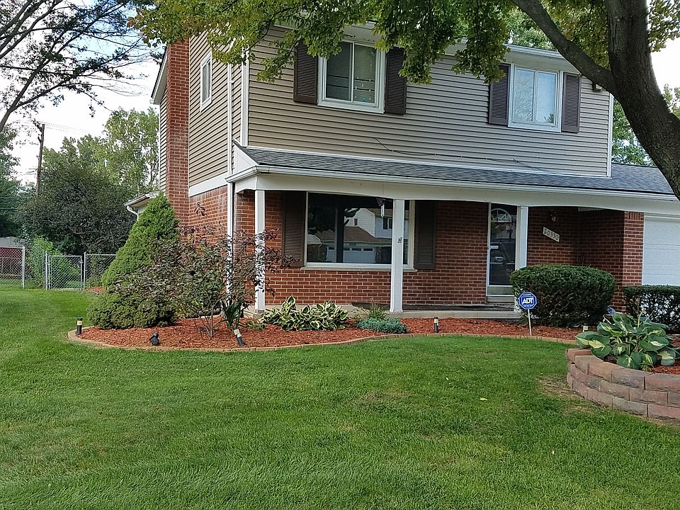 2nd image of 20330 Alhambra St
