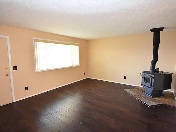 2nd image of 4360 E Greenwillow Ln