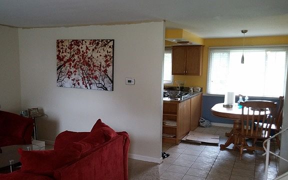 2nd image of 1801 Crandon Ln