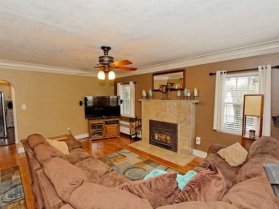 4th image of this home