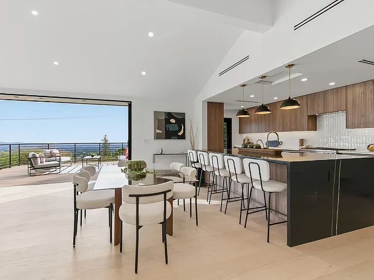 1764 E Loma Alta Dr — Photo 15