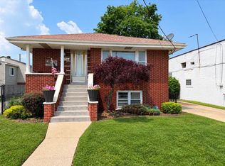 2226 White Oak Ave #Basement, Whiting, IN 46394