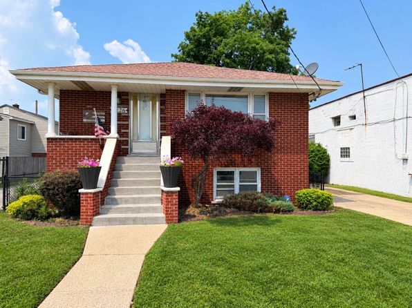 2226 White Oak Ave #Basement