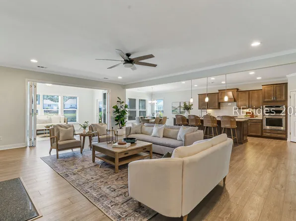 31 Ahoy Dr, Bluffton, SC 29910