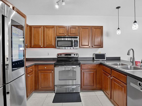 3rd image of 7400 Palomino Drive #524