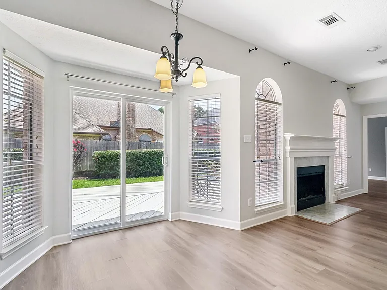 1322 W Forest Dr — Photo 15