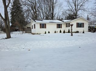 2998 Ayre St, Marlette, MI 48453