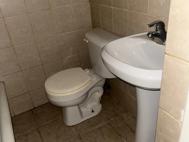 3738 Sylvan Pl — Photo 9