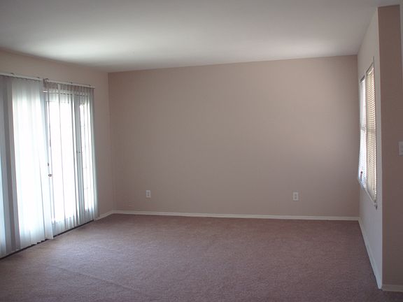 2nd image of 855 W Avenue J9