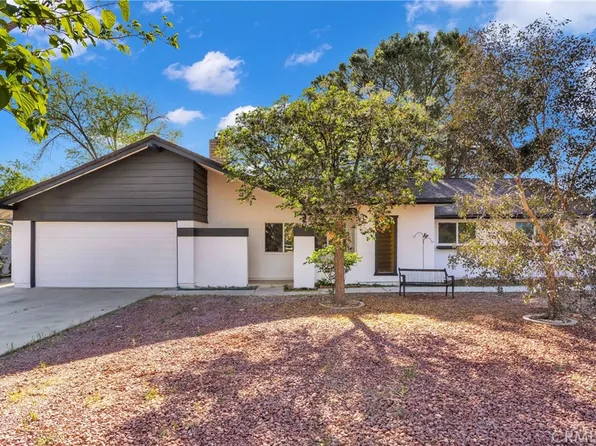 14246 Osage Rd, Apple Valley, CA 92307