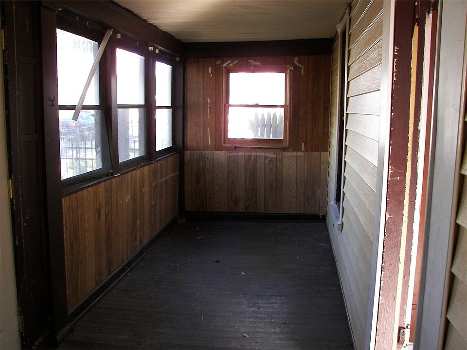 2nd image of 3613 E 30th St