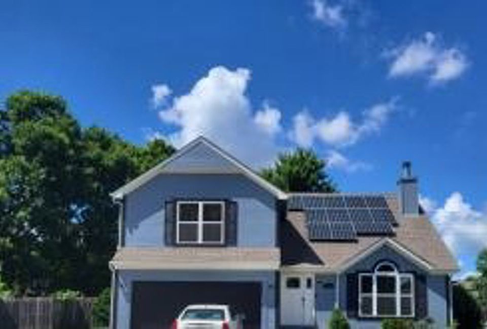 1st image of 804 SE 13th St