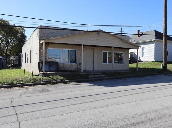 110 E Jackson Street, Stockton, MO 65785
