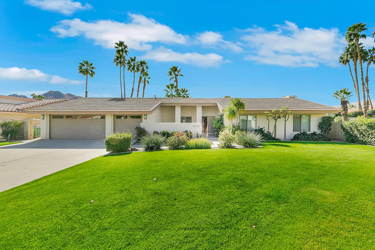 3 bed, 2082 sqft, $5,000 — Photo 1