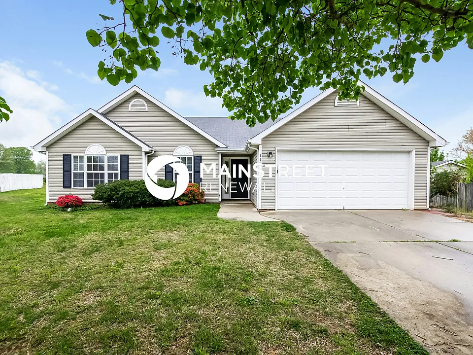 110 Medford Cir