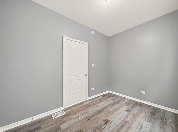 5th image of 13019 S Carondolet Ave