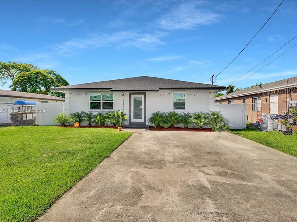 11940 SW 212th St, Miami, FL 33177