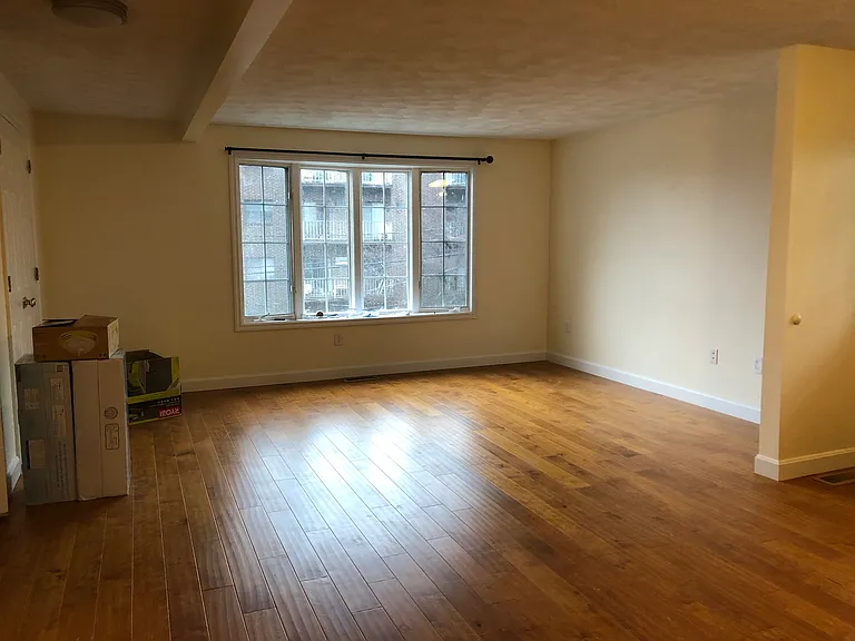 3 Franklin Ave #1 — Photo 19