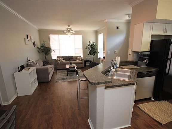 2nd image of 9726 Lake Chase Island Way