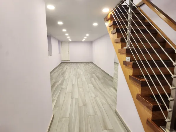 2229 East 26th Street image 17 of 20