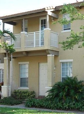 1st image of 614 NW 24th Ave