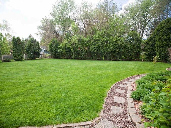 4th image of 51355 Green Hill Dr