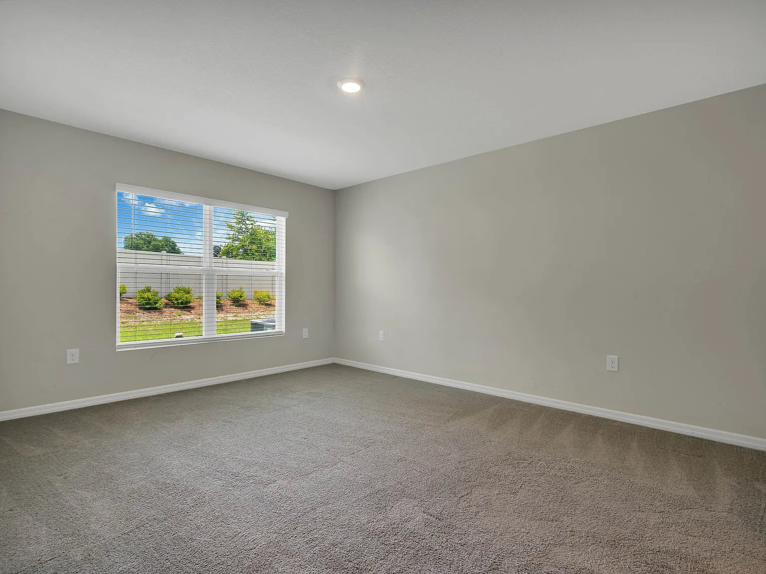8768 Southwest 49th Circle (58) - 1 — Photo 3