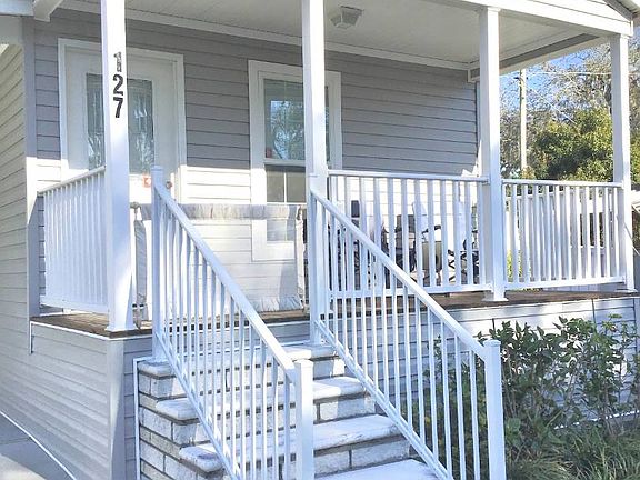 5th image of 127 Oakhill View Dr