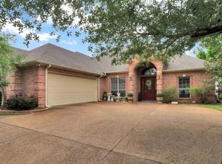 2222 Kennebunk Ln, Tyler, TX 75703