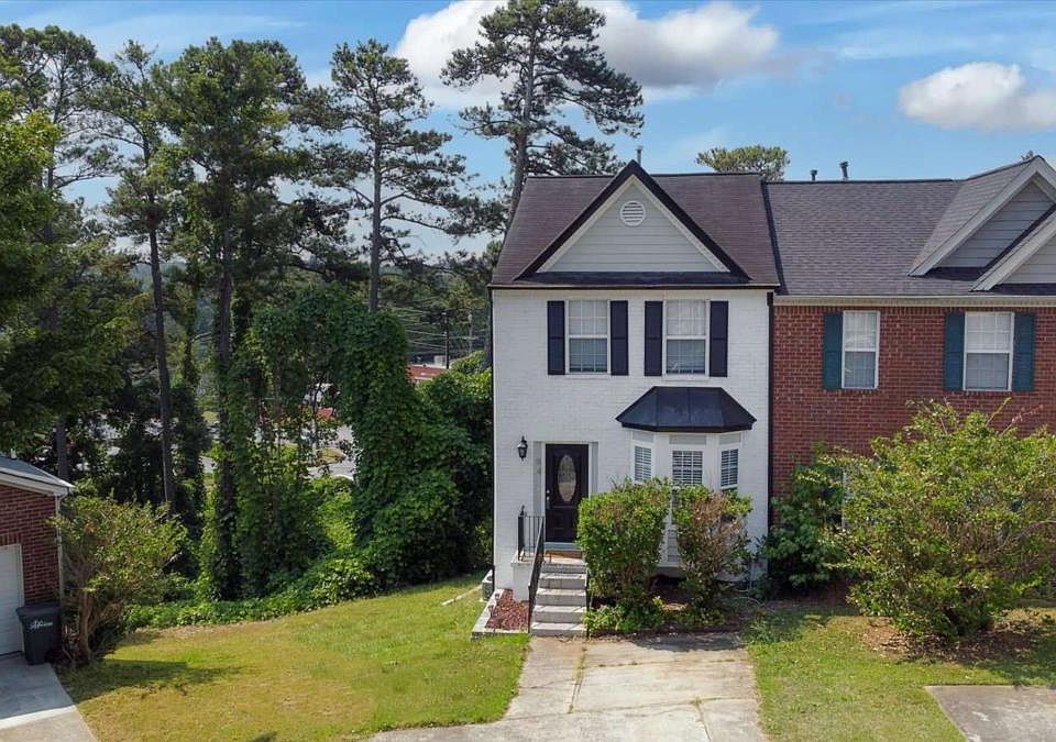 1st image of 94 Barrington Pl