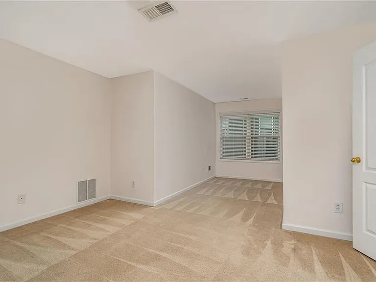210 Harmony Lake Dr — Photo 23