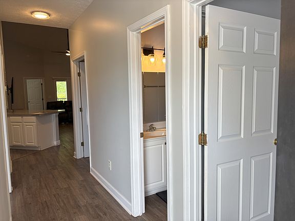 2nd image of 106 Westhaven Dr APT 6F