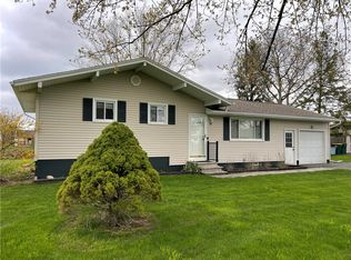 31 Campus Dr, Rochester, NY 14623