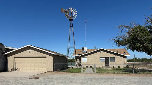 15930 E State Highway 120 Photo 1