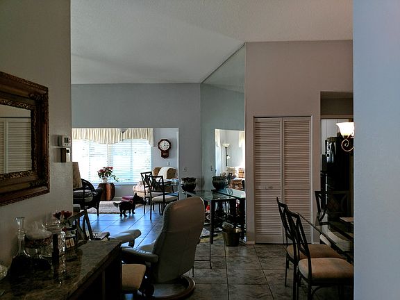 5th image of 601 Deerwood Ave