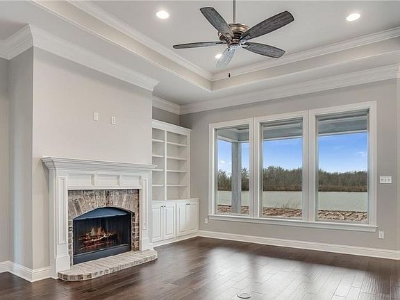 3rd image of 1119 Calle Lago Ct