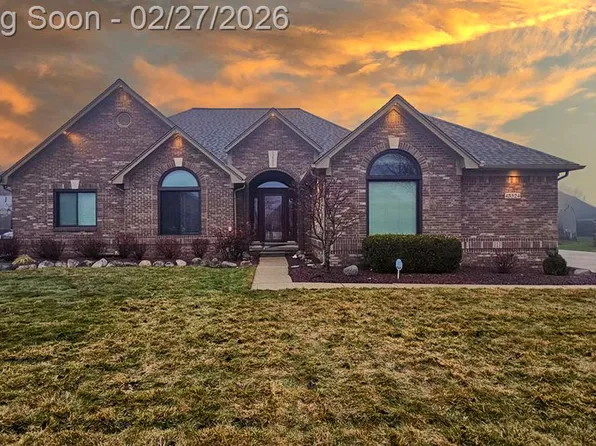 43524 Austin Dr, Sterling Heights, MI 48314