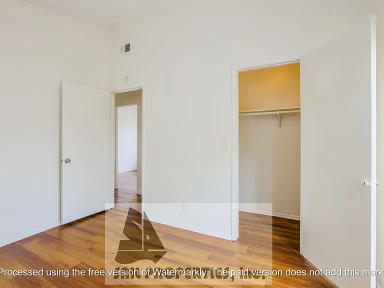 8461 Lomond Dr — Photo 10
