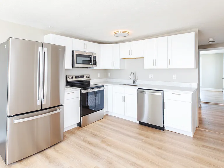 Completed update kitchen with brand new appliances.