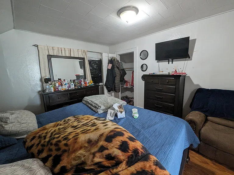 26 Lavergne St #2 — Photo 12