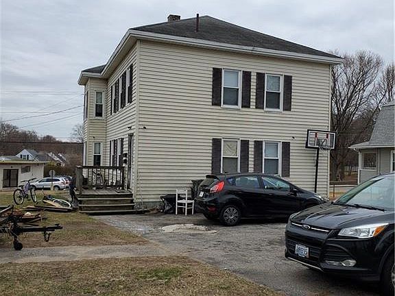 4th image of 109-109A Pulaski St