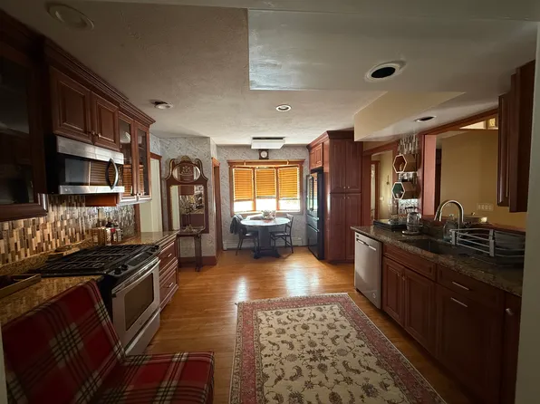 846 Worcester St, Wellesley, MA 02482