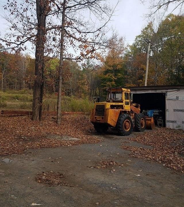 2nd image of 2098 State Highway 43
