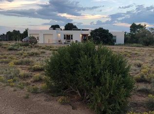 49 Entrada De Santiago, Santa Fe, NM 87508