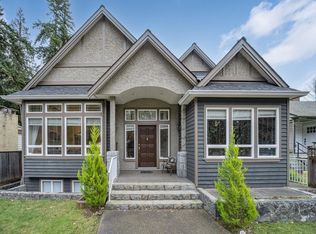 2244 Edgemont Blvd, North Vancouver, BC V7P 2K9