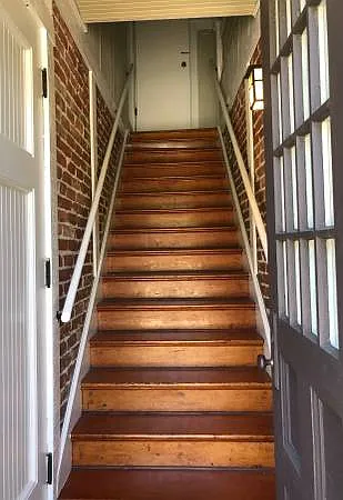141 N Grand Ave #CH — Photo 2