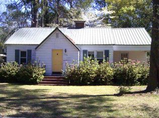 1508 Suwanne Dr, Waycross, GA 31501